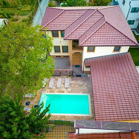 Casa Cu Nuc Hotel Alba Iulia Eksteriør billede