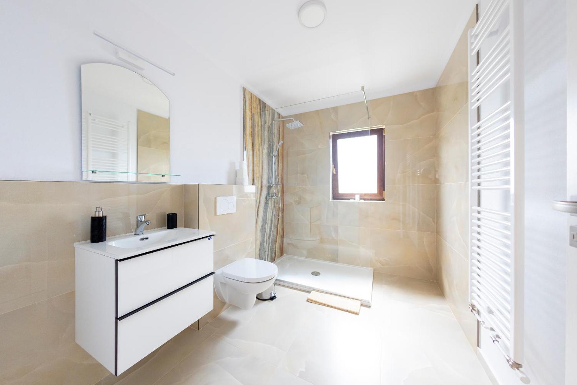 Casa Cu Nuc Hotel Alba Iulia Eksteriør billede