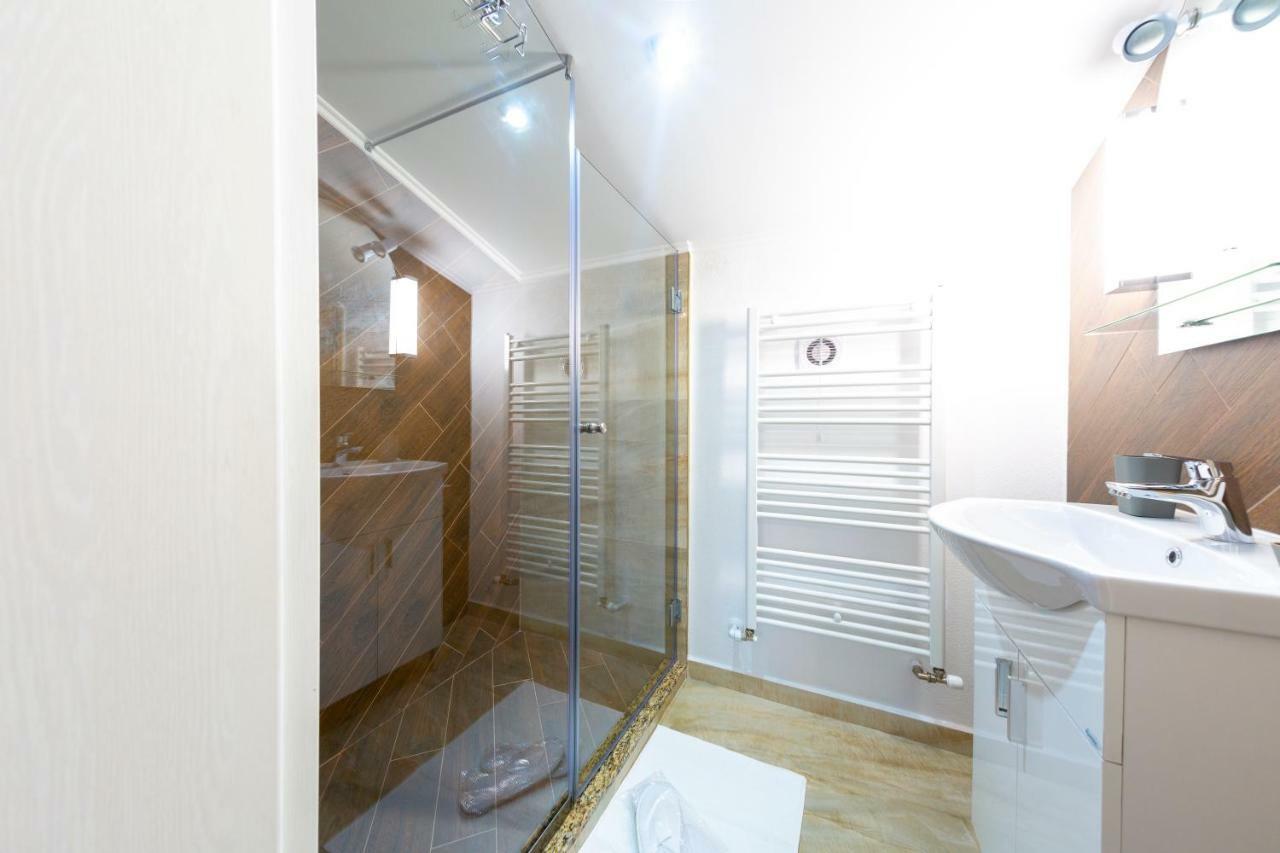 Casa Cu Nuc Hotel Alba Iulia Eksteriør billede